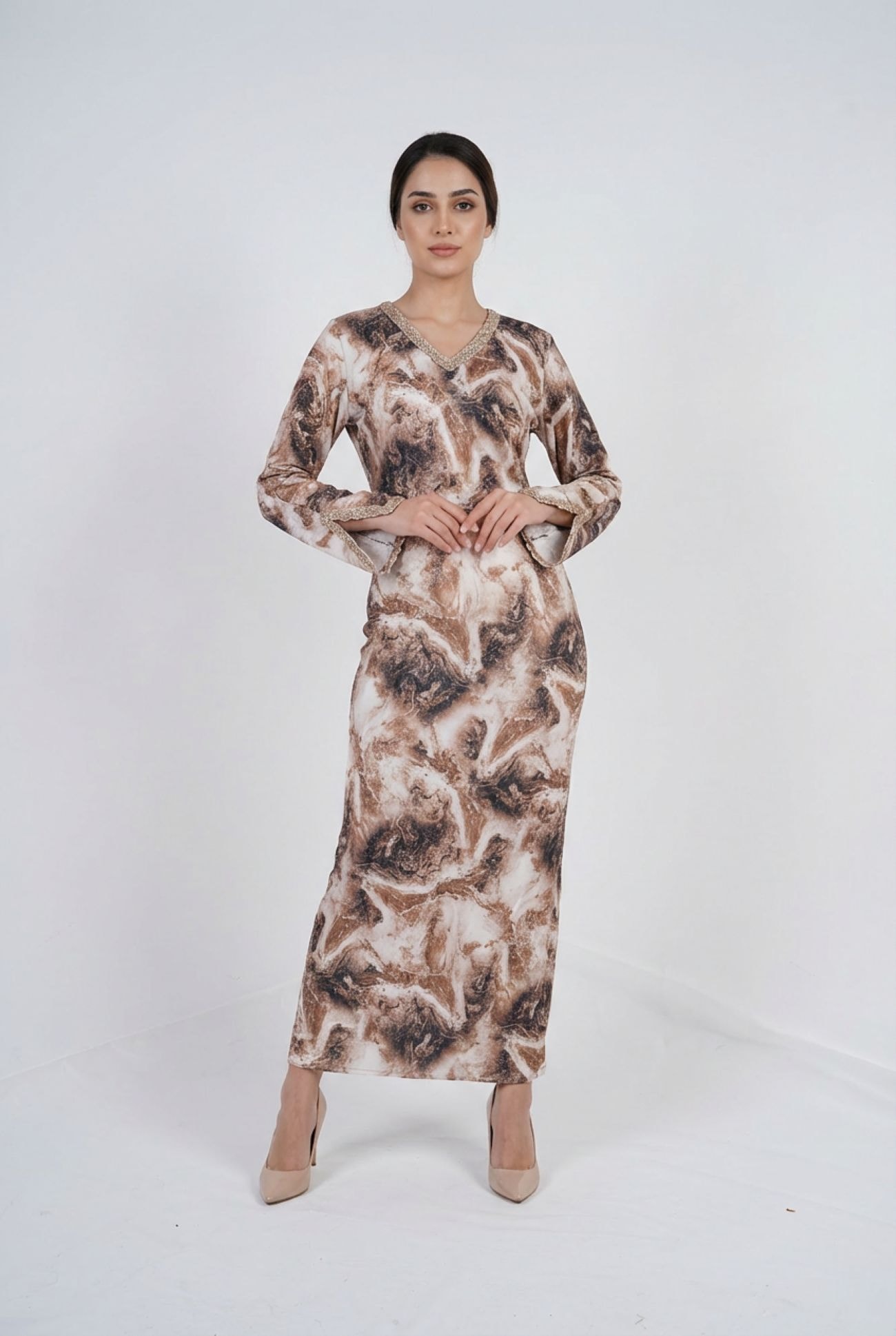 Jellabiya - Sprightly velvet with elegant and modern brown