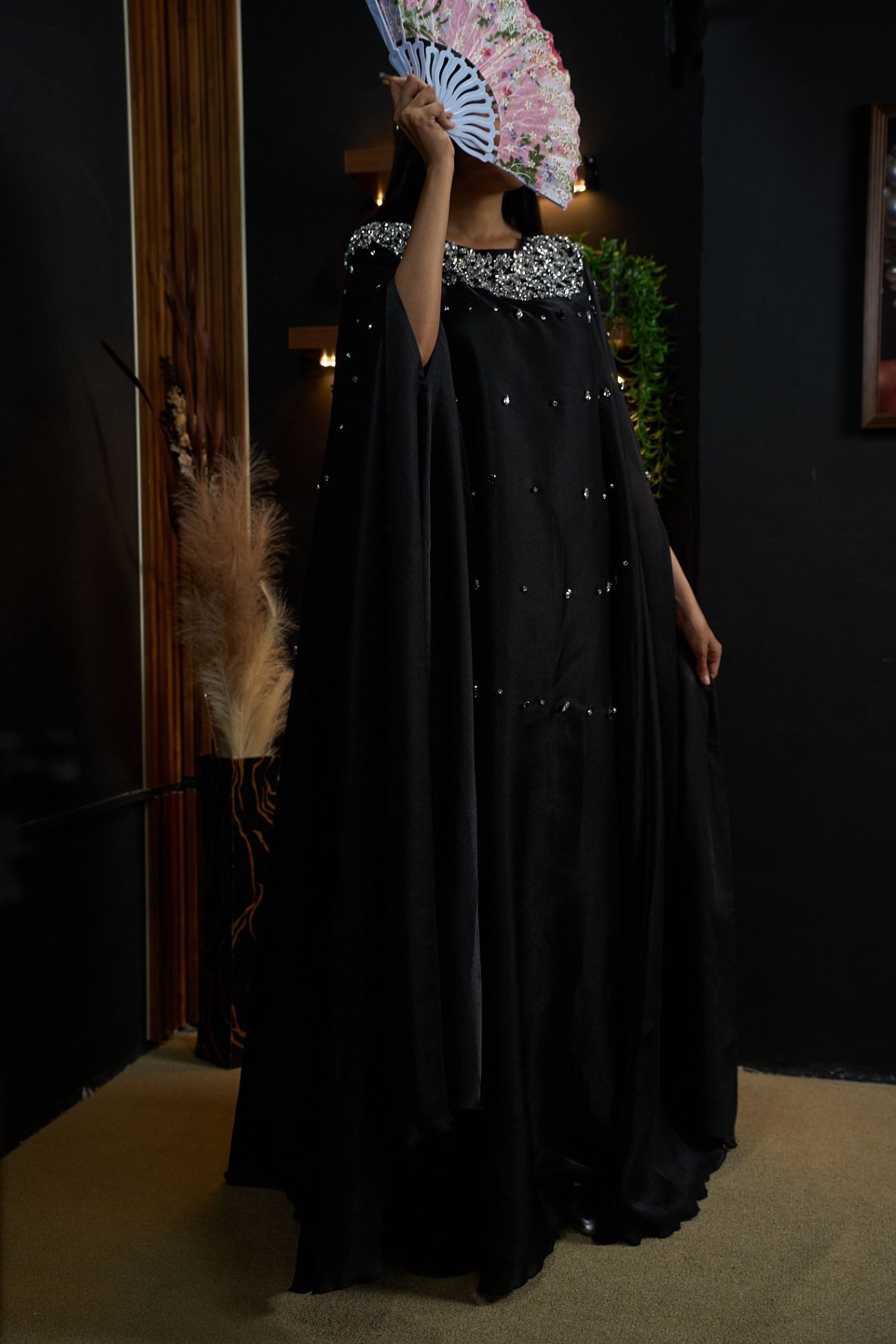 Crystal Halo Abaya