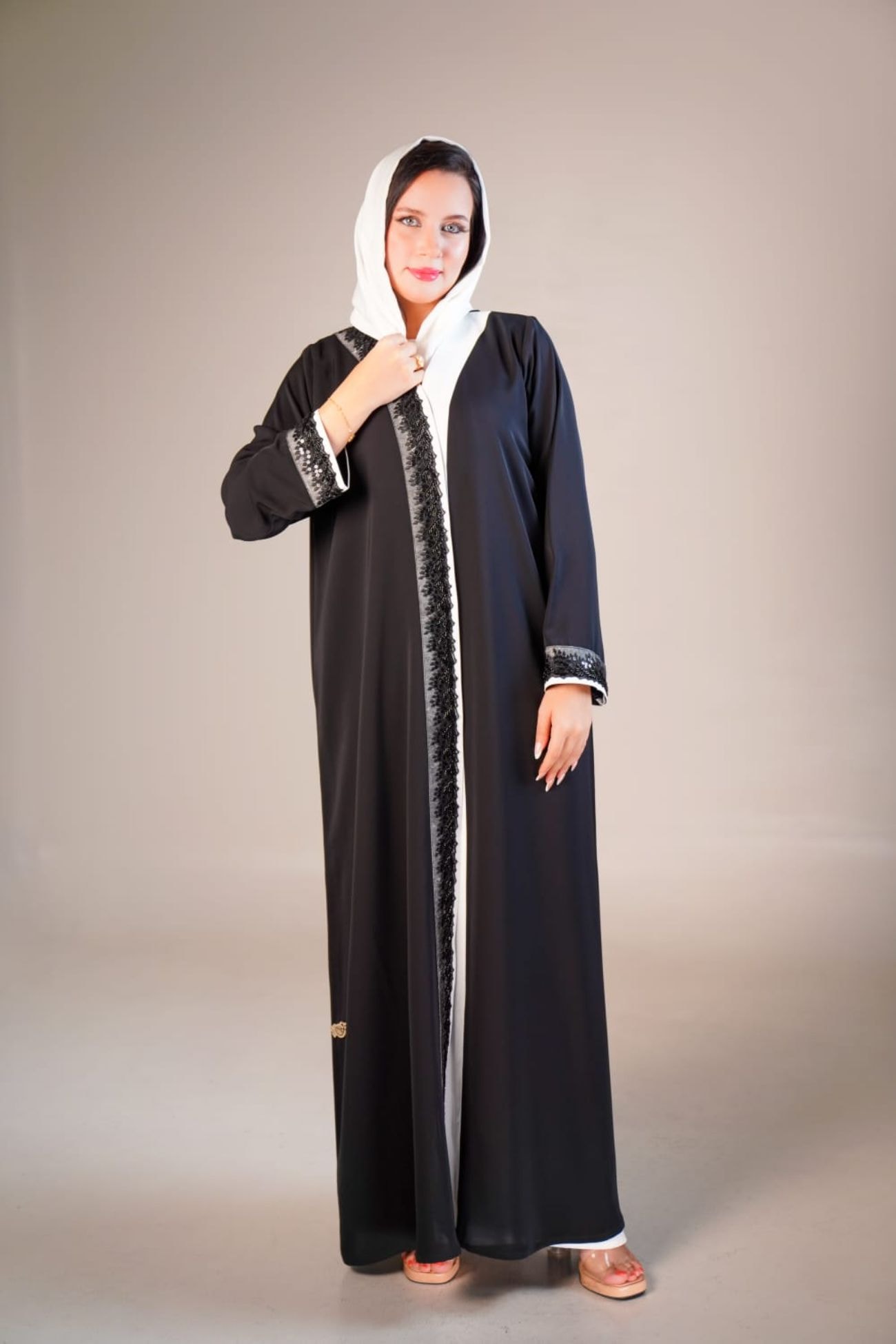 Lace Harmony Abaya