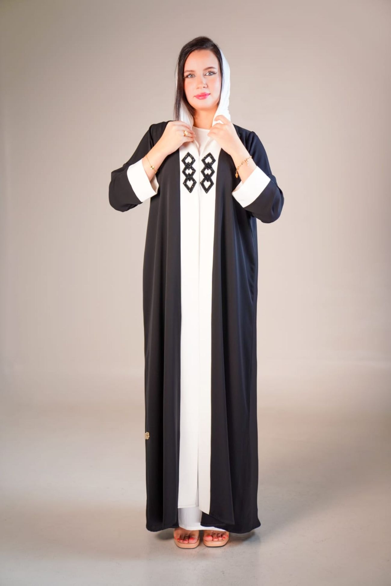 The Dimond 3 Abaya