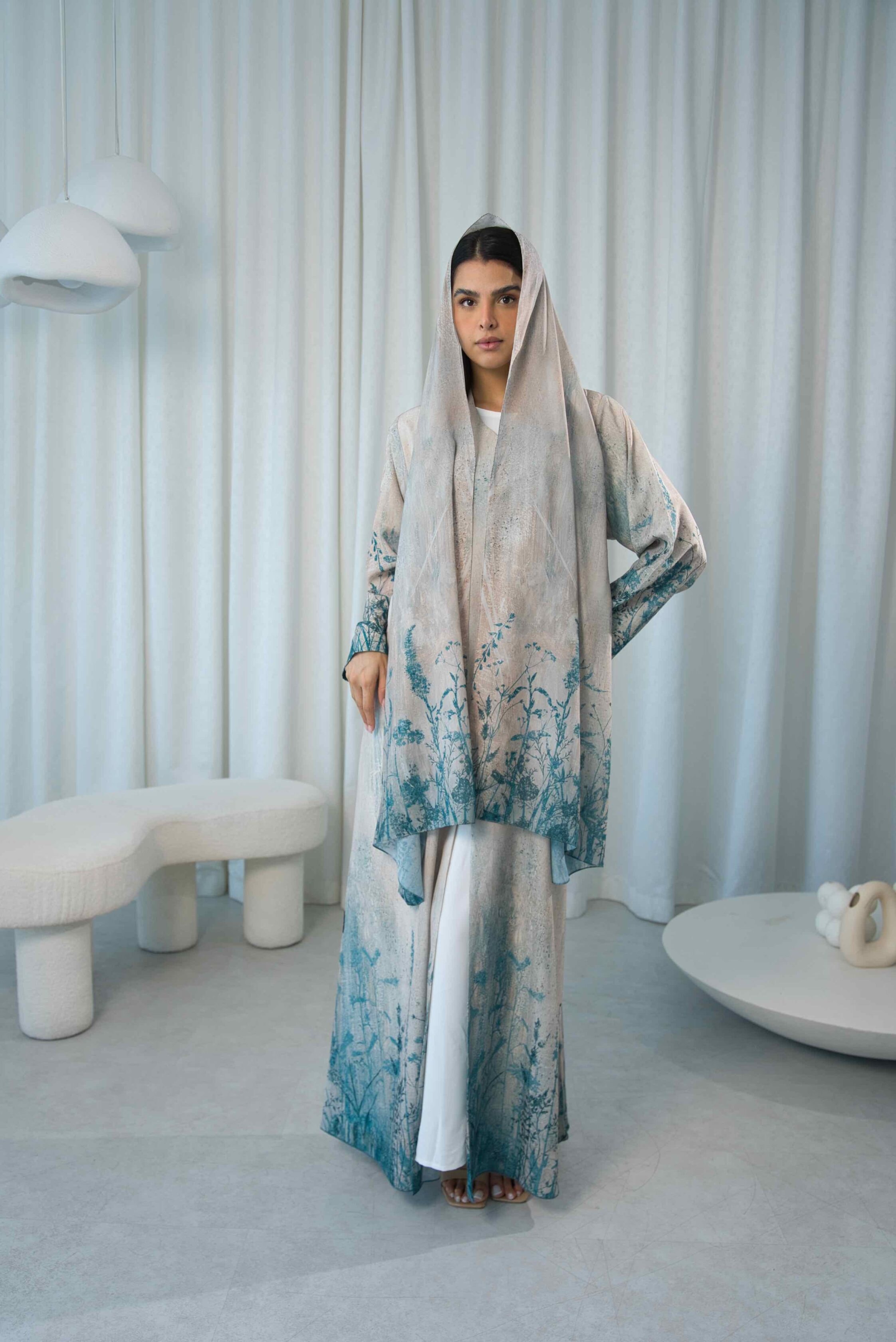 Pine Bloom Print Abaya