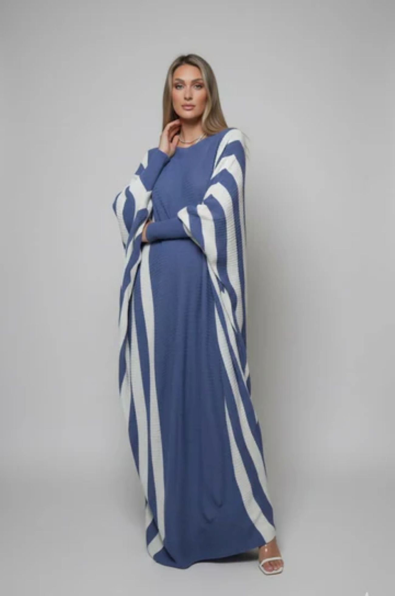 Elegant Blue Casual Dress – Spring & Light Winter