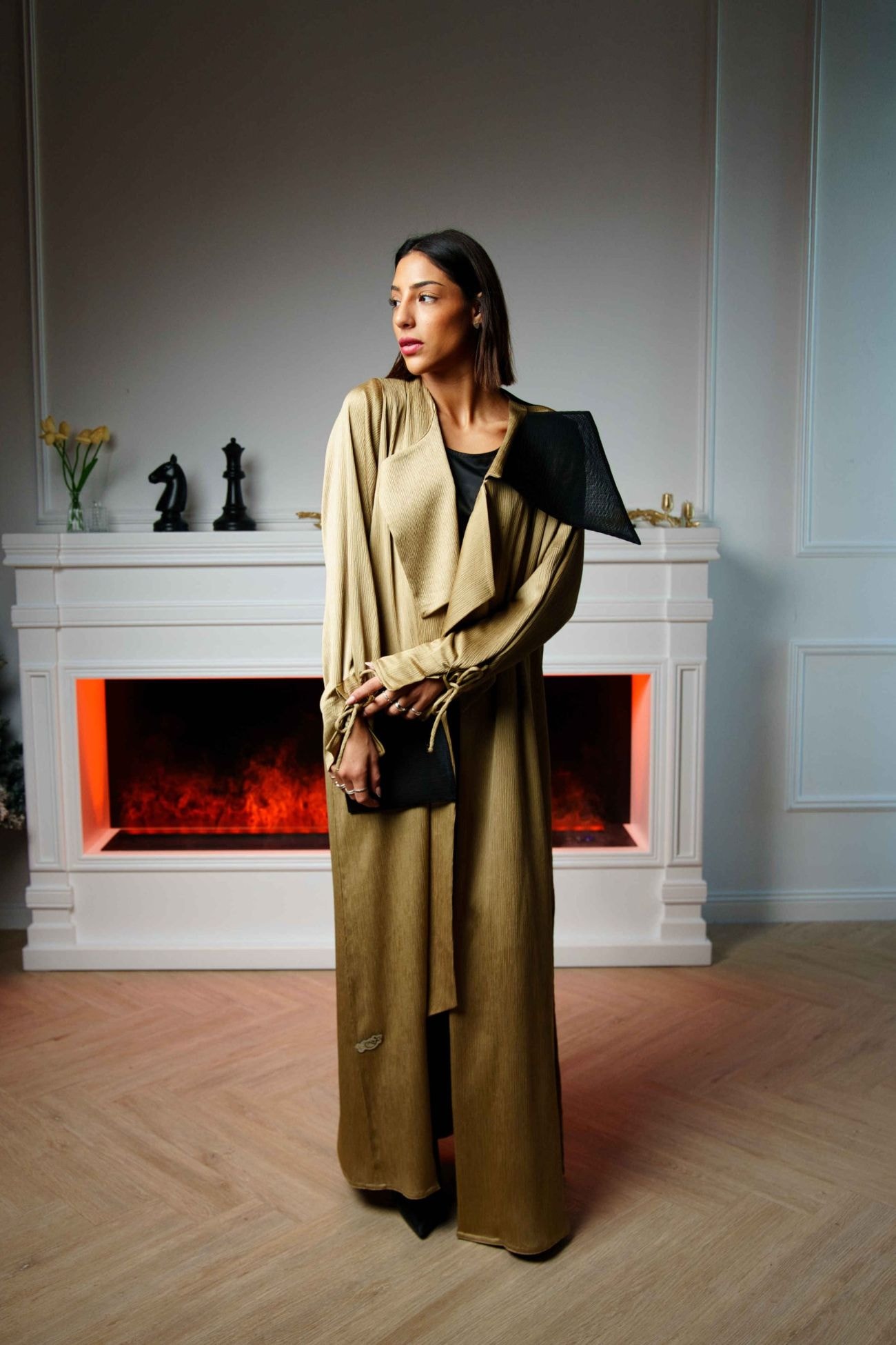 District (Broken) Abaya
